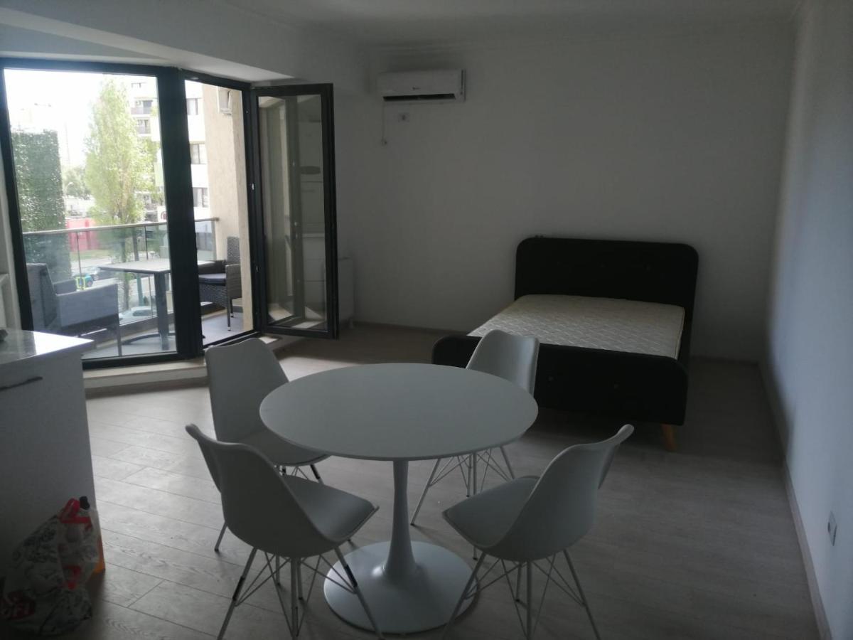 Studio Sebastian Apartment Mamaia Exterior photo